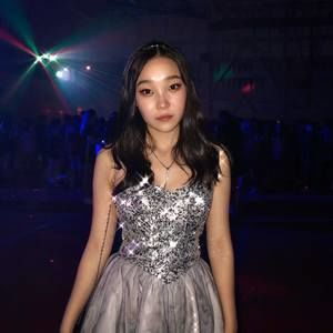 Meet your Posher, Juliana